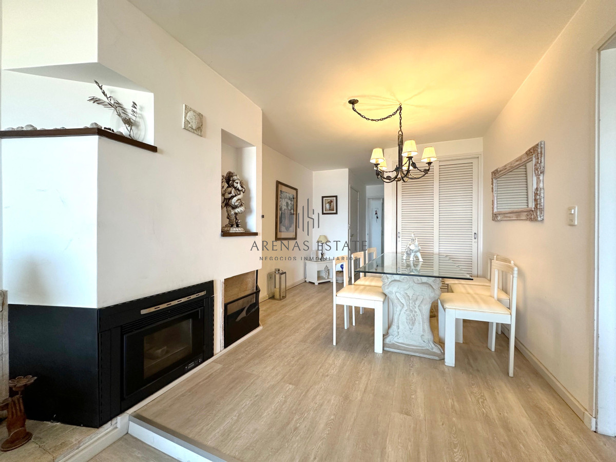 Apartamento ID.3236 - Penthouse en Venta de 3 dormitorios en Playa Mansa, Punta del Este