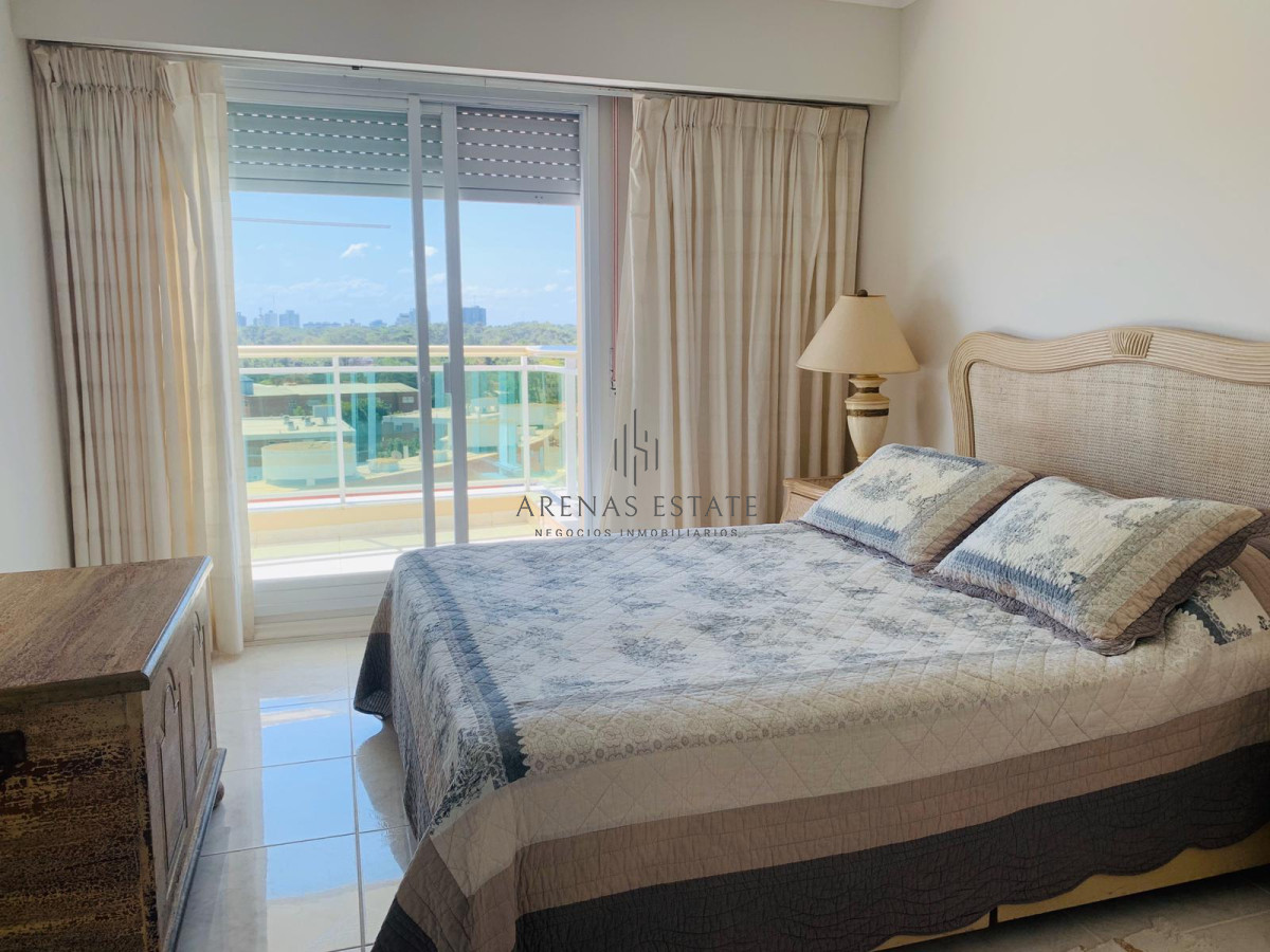 Apartamento ID.2136 - DEPARTAMENTO 3 DORMITORIOS EN CORAL TOWER, MANSA, PUNTA DEL ESTE