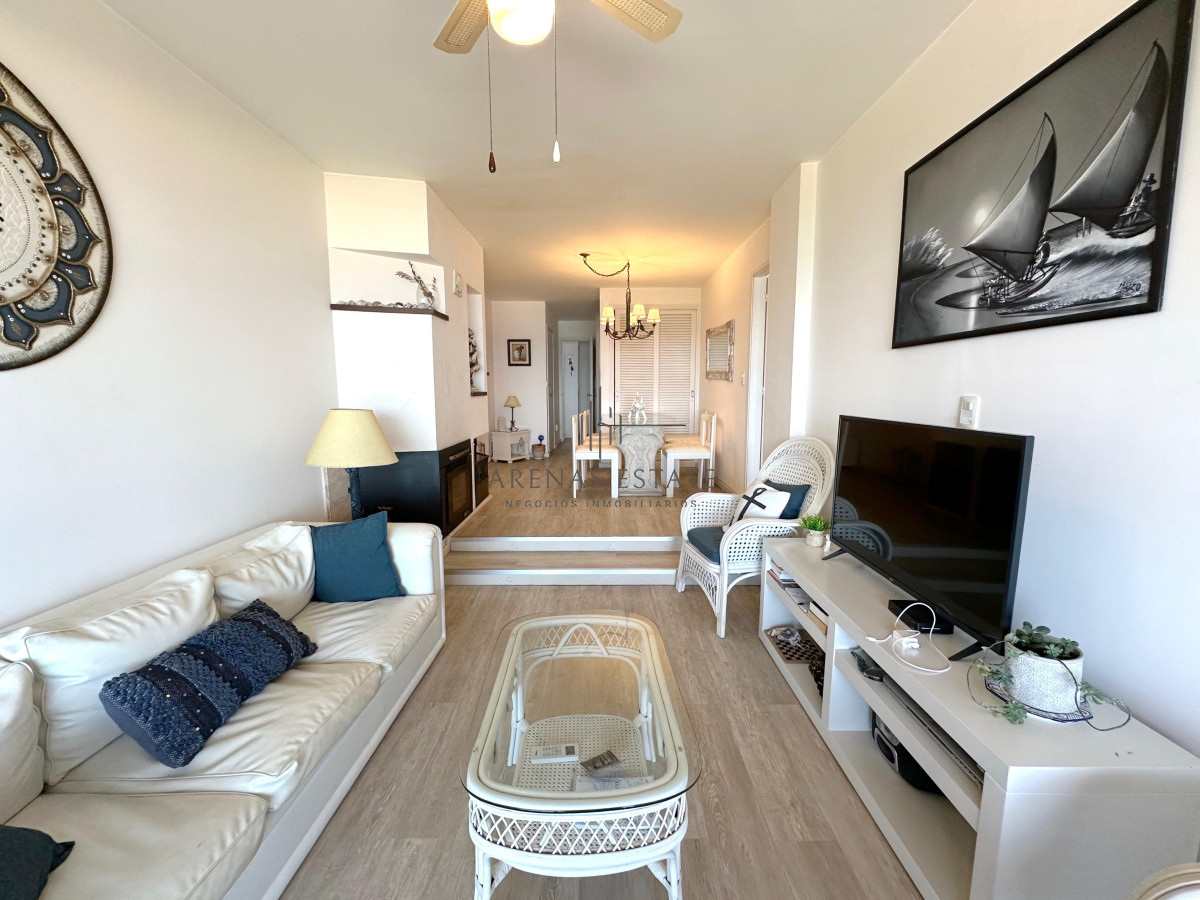 Apartamento ID.3236 - Penthouse en Venta de 3 dormitorios en Playa Mansa, Punta del Este