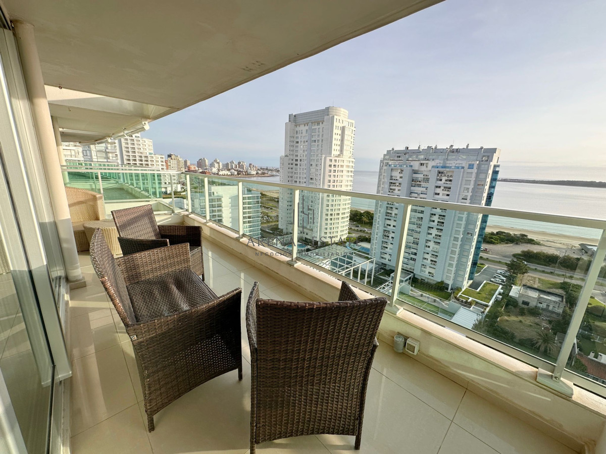 Apartamento ID.3185 - Departamento en Venta de 2 Dormitorios en Gala Tower , Punta del Este