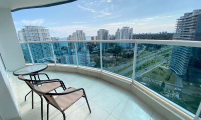 DEPARTAMENTO EN PISO ALTO EN CASINO TOWER