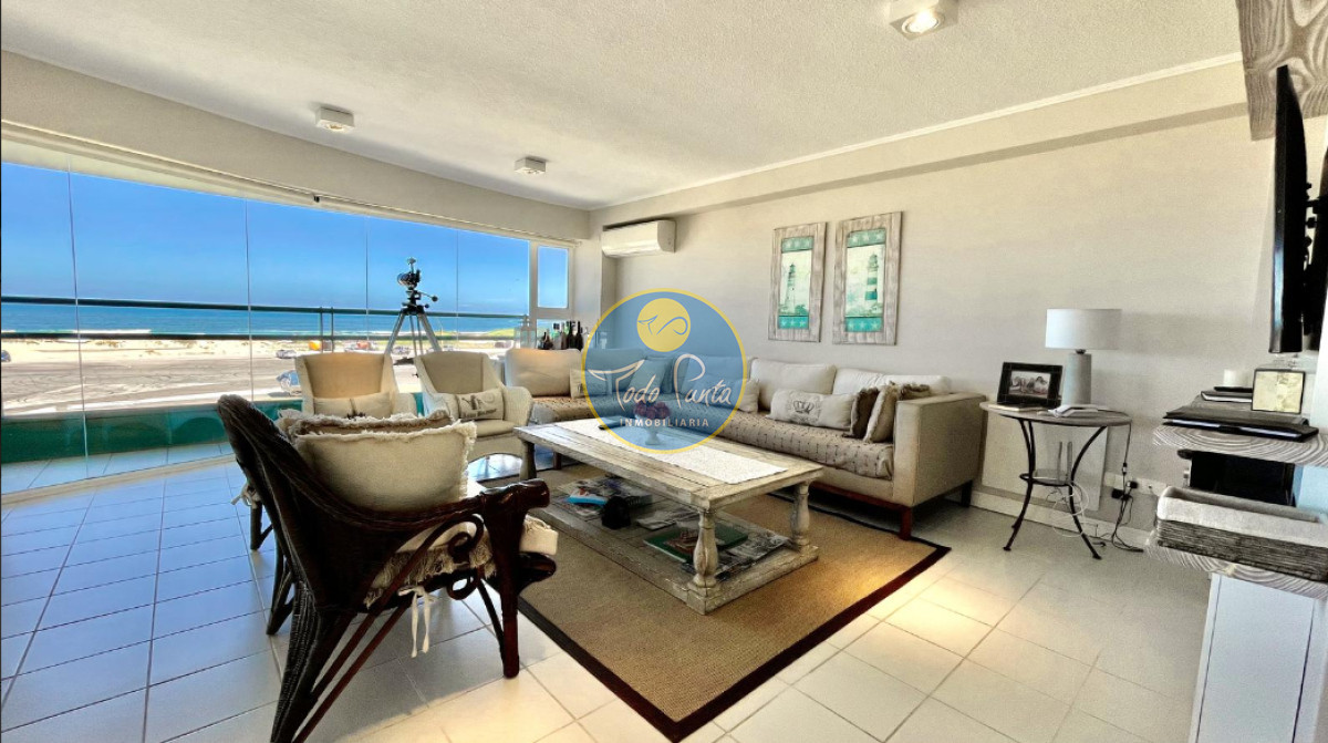 Apartamentos de 3 dormitorios en venta en Martinique, Punta del Este. - TDP8888A