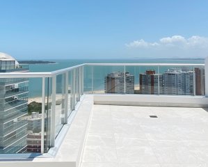 EXCELENTE PENTHOUSE EN MIAMI BOULEVARD, PUNTA DEL ESTE