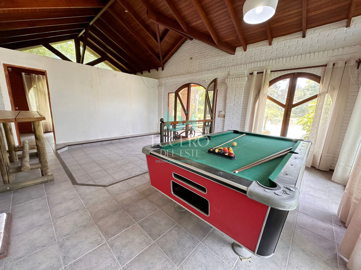 Casa ID.449 - Casa de 3 Dormitorios + dependencia en Jardines de Córdoba, Punta del Este