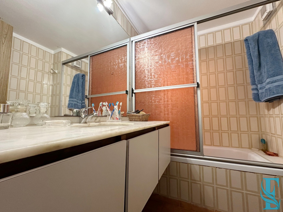 Apartamento ID.358 - Departamento de 3 dormitorios mas dependencia de servicio en edificio Bora Bora, Roosevelt Punta del Este