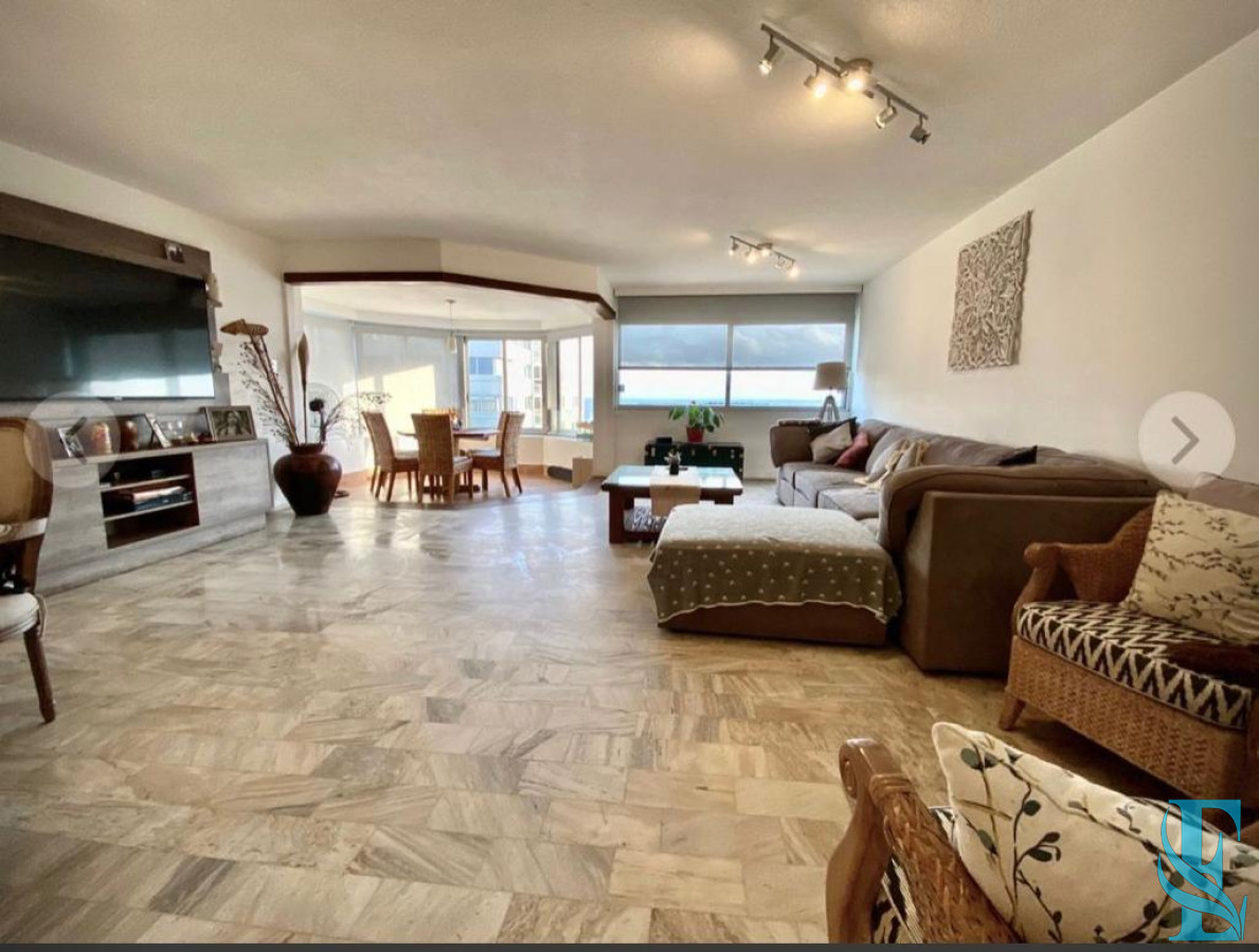 Apartamento ID.357 - Departamento en Venta de 3 Dormitorios + dependencia en Roosevelt Center, Punta del Este
