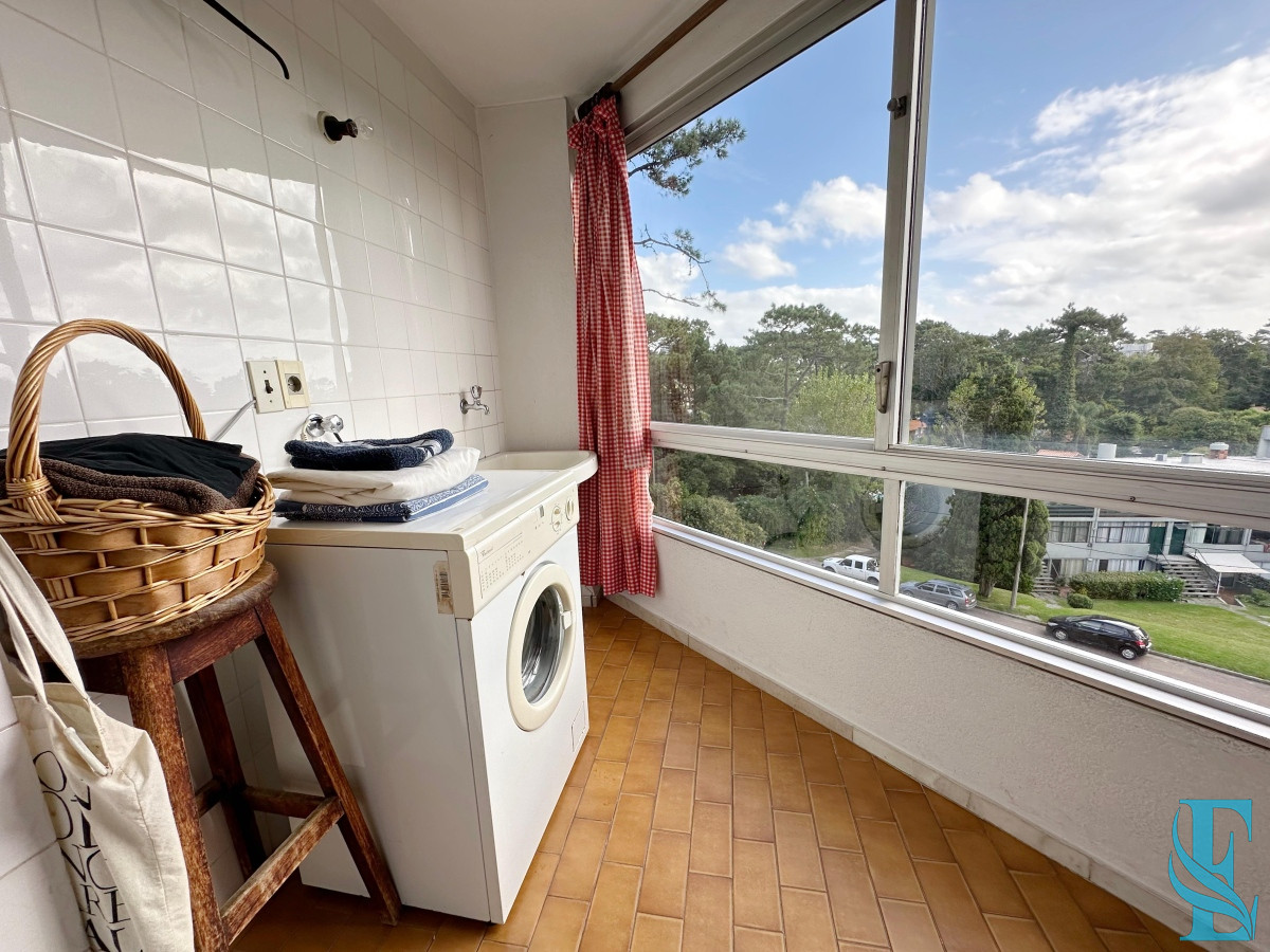 Apartamento ID.358 - Departamento de 3 dormitorios mas dependencia de servicio en edificio Bora Bora, Roosevelt Punta del Este
