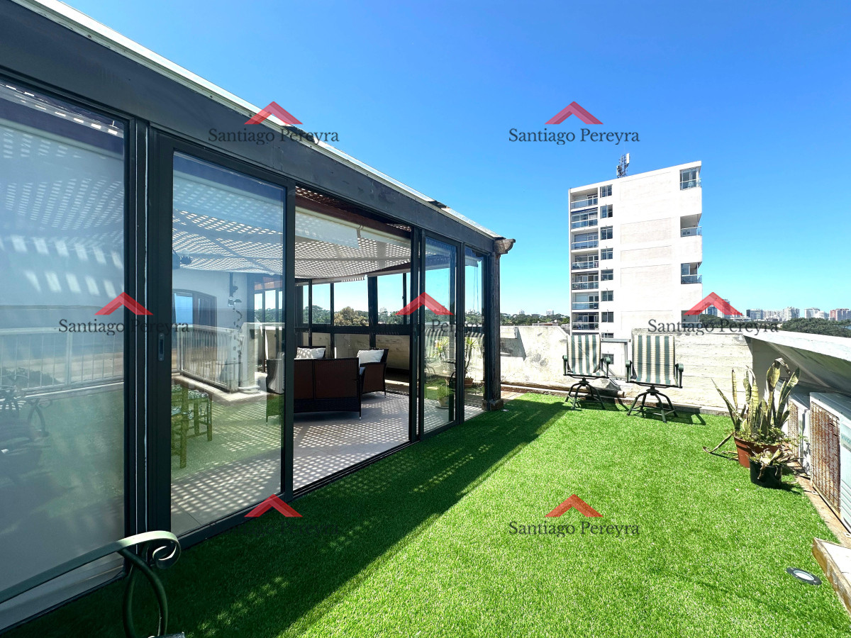 Apartamento ID.15734 - Penthouse en Venta de 3 dormitorios en Playa Mansa, Punta del Este