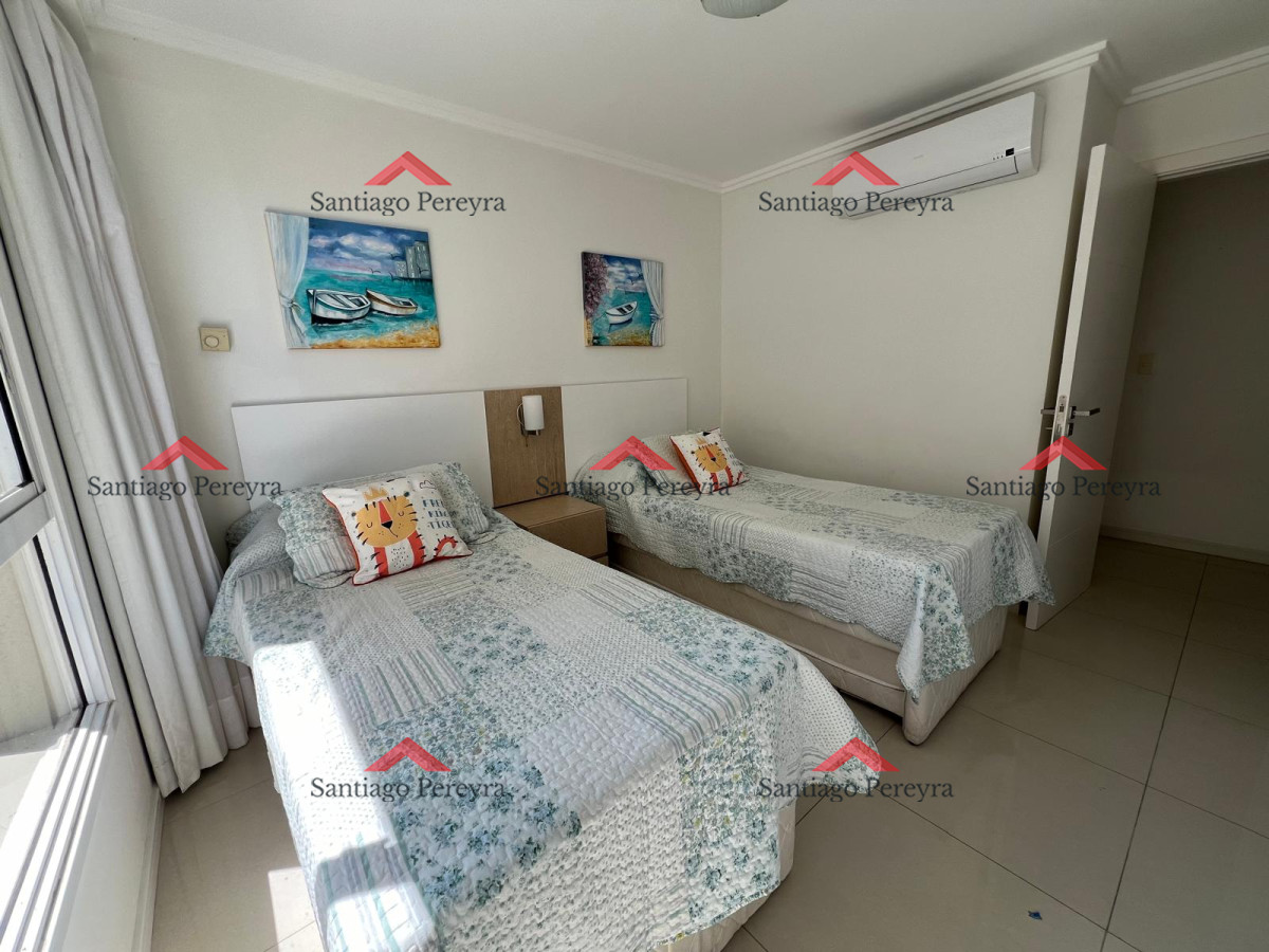Apartamento ID.13982 - EDIFICIO CRUCEROS PRIMERA LINEA 2 DORMITORIOS EN SUITE