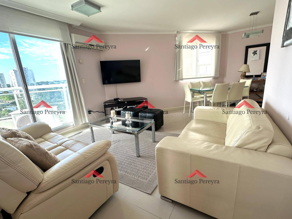Apartamento ID.15445 - Departamento en Venta de 2 Dormitorios en Ocean Drive, Punta del Este