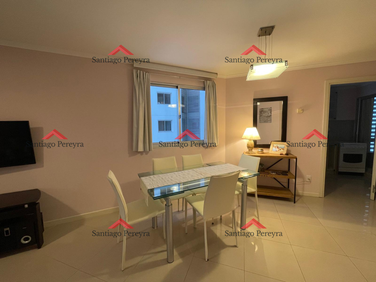 Apartamento ID.15445 - Departamento en Venta de 2 Dormitorios en Ocean Drive, Punta del Este