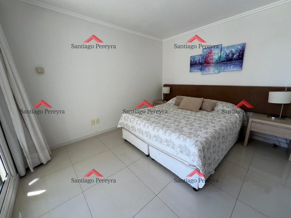 Apartamento ID.13982 - EDIFICIO CRUCEROS PRIMERA LINEA 2 DORMITORIOS EN SUITE