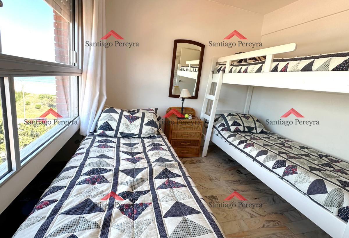 Apartamento ID.15734 - Penthouse en Venta de 3 dormitorios en Playa Mansa, Punta del Este