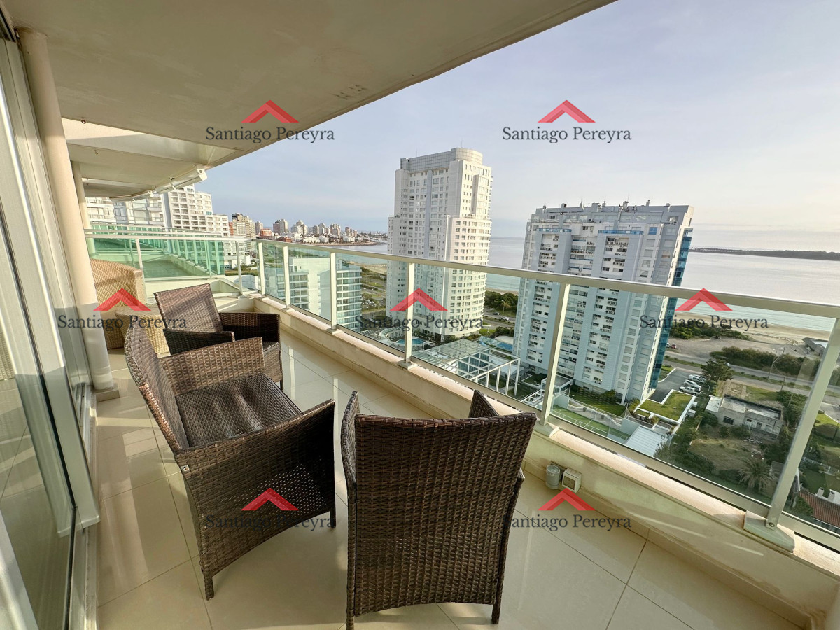 Apartamento ID.15863 - Apartamento en venta de 2 dormitorios en Gala Tower, Punta del Este.