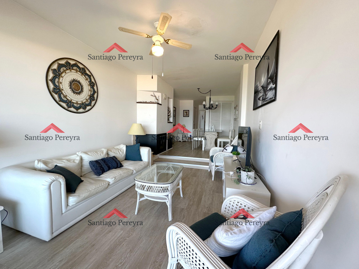 Apartamento ID.15734 - Penthouse en Venta de 3 dormitorios en Playa Mansa, Punta del Este