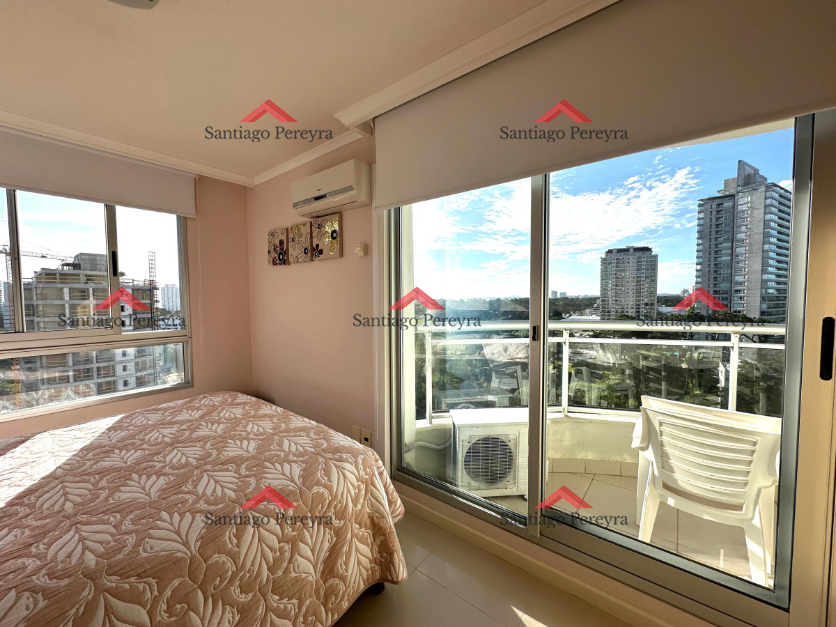 Apartamento ID.15445 - Departamento en Venta de 2 Dormitorios en Ocean Drive, Punta del Este