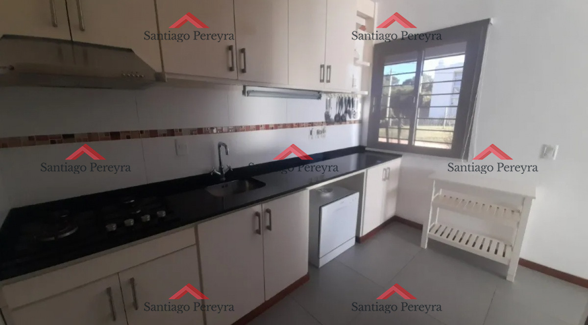Casa ID.15151 - Hermosa Casa de 4 dormitorios en Rincón del Indio - Punta del Este