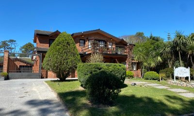 HERMOSA CASA DE 3 DORMITORIOS A LA VENTA