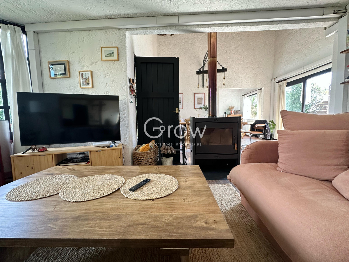 Casa ID.2724 - Casa en Venta de 4 Dormitorios ubicada en Pinares, Punta del Este