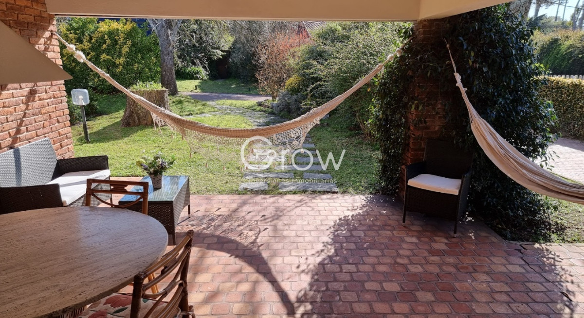 Casa ID.1577 - Casa en Venta de 3 Dormitorios en Suite en San Rafael, Punta del Este