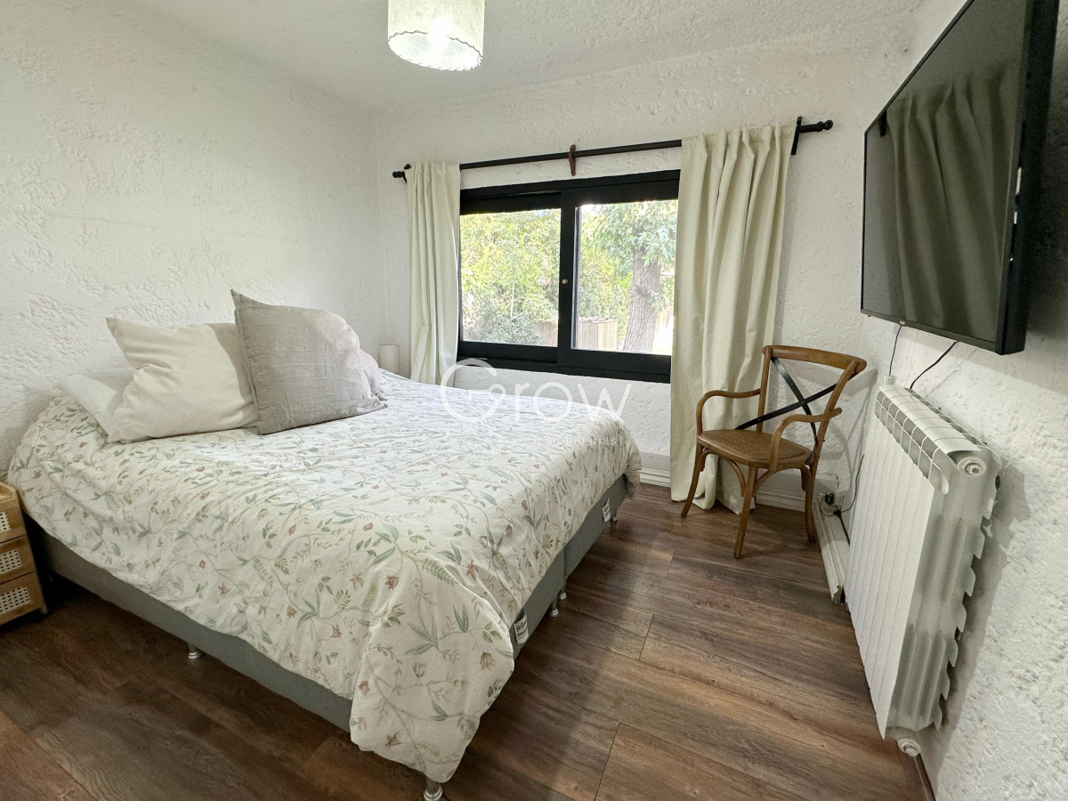 Casa ID.2724 - Casa en Venta de 4 Dormitorios ubicada en Pinares, Punta del Este