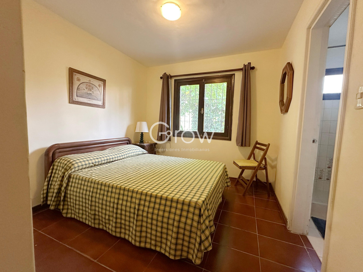 Casa ID.2716 - Casa en venta de 4 Dormitorios ubicada en Cantegril, Punta del Este