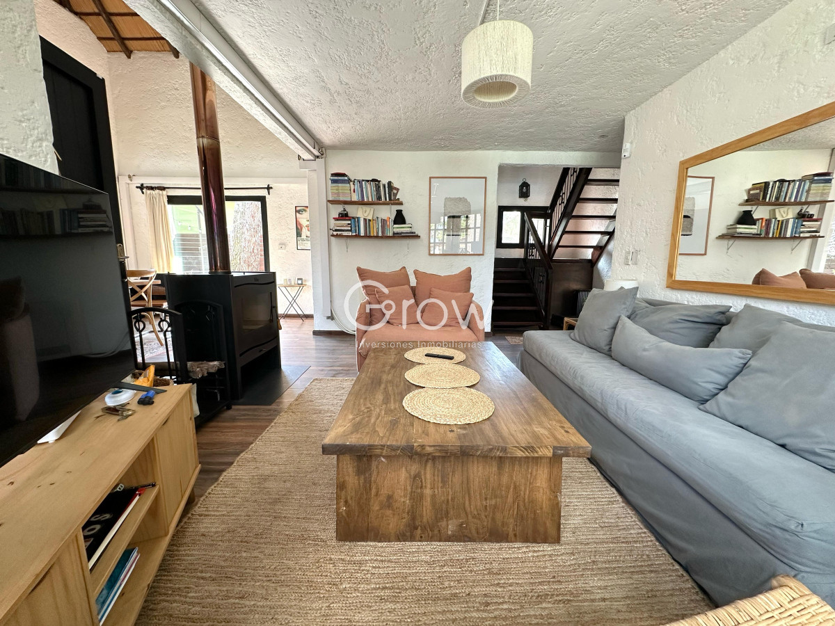 Casa ID.2724 - Casa en Venta de 4 Dormitorios ubicada en Pinares, Punta del Este