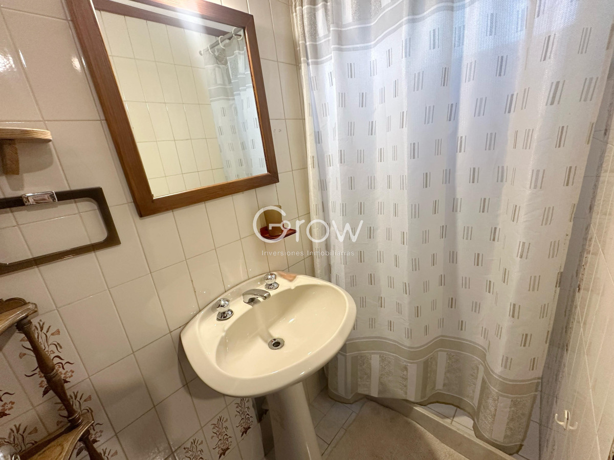 Casa ID.2716 - Casa en venta de 4 Dormitorios ubicada en Cantegril, Punta del Este