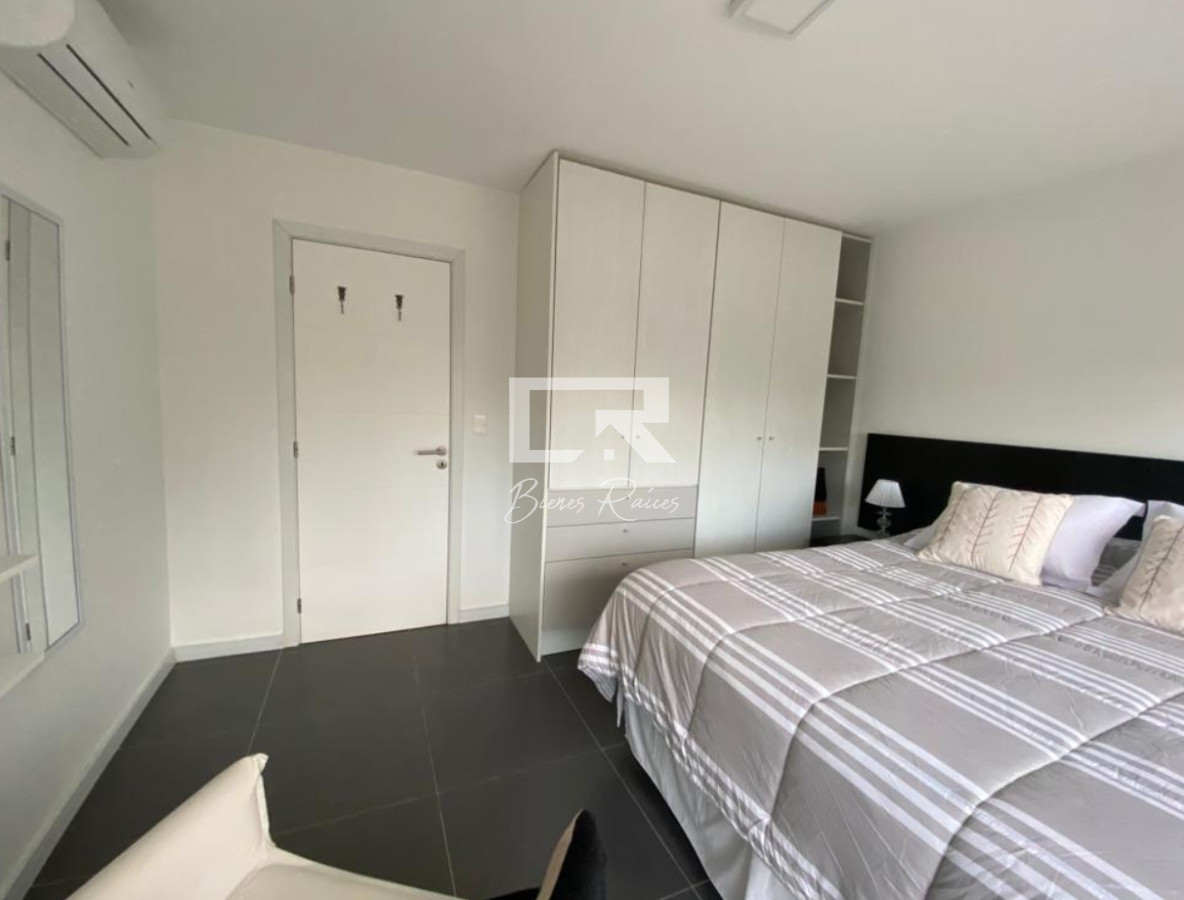Apartamento ID.732 - Excelente Departamento de 2 Dormitorios en Alquiler temporario en Edificio Bonaire, Punta del Este