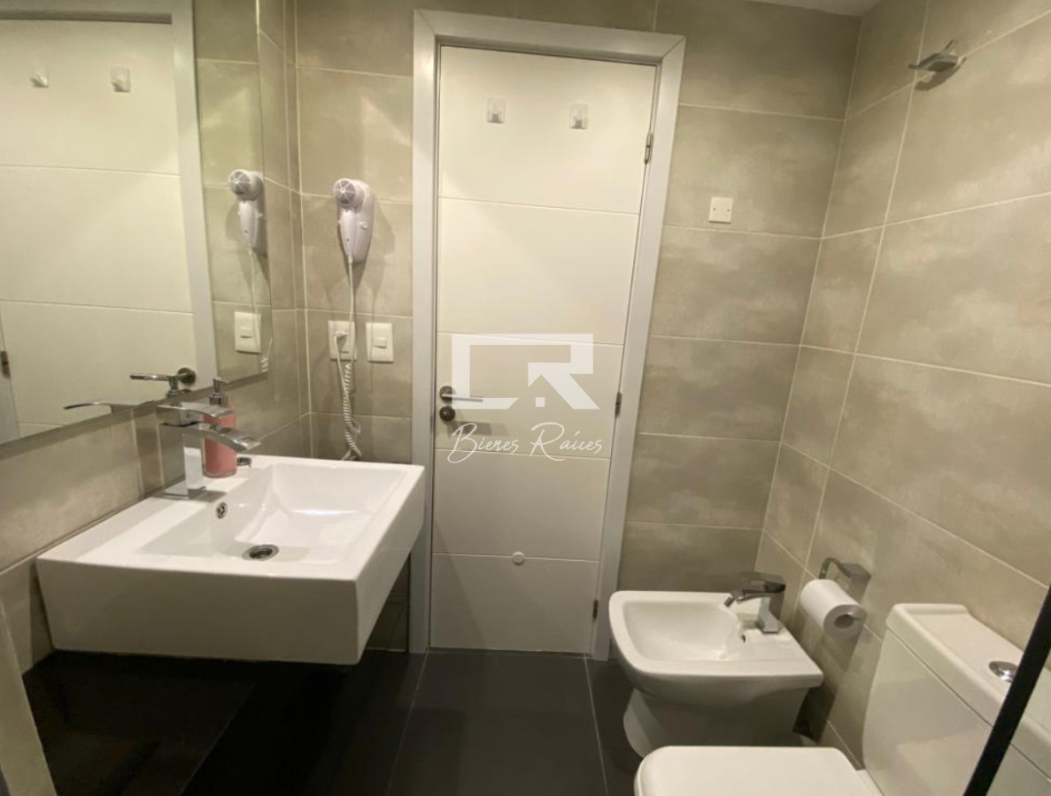 Apartamento ID.732 - Excelente Departamento de 2 Dormitorios en Alquiler temporario en Edificio Bonaire, Punta del Este