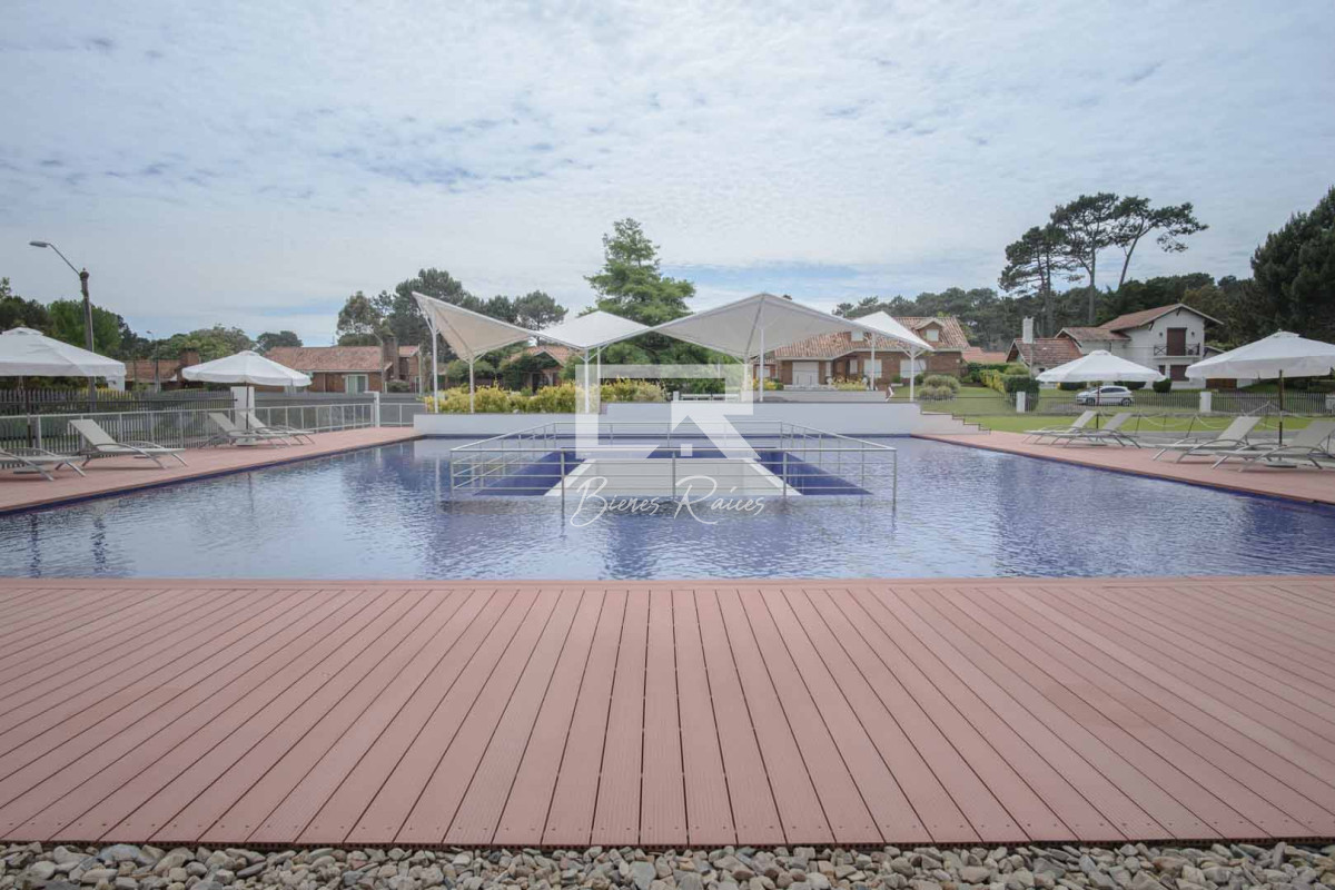 Apartamento ID.708 - Departamento de 2 Dormitorios en Venta, Edificio Green Life. Punta Del Este