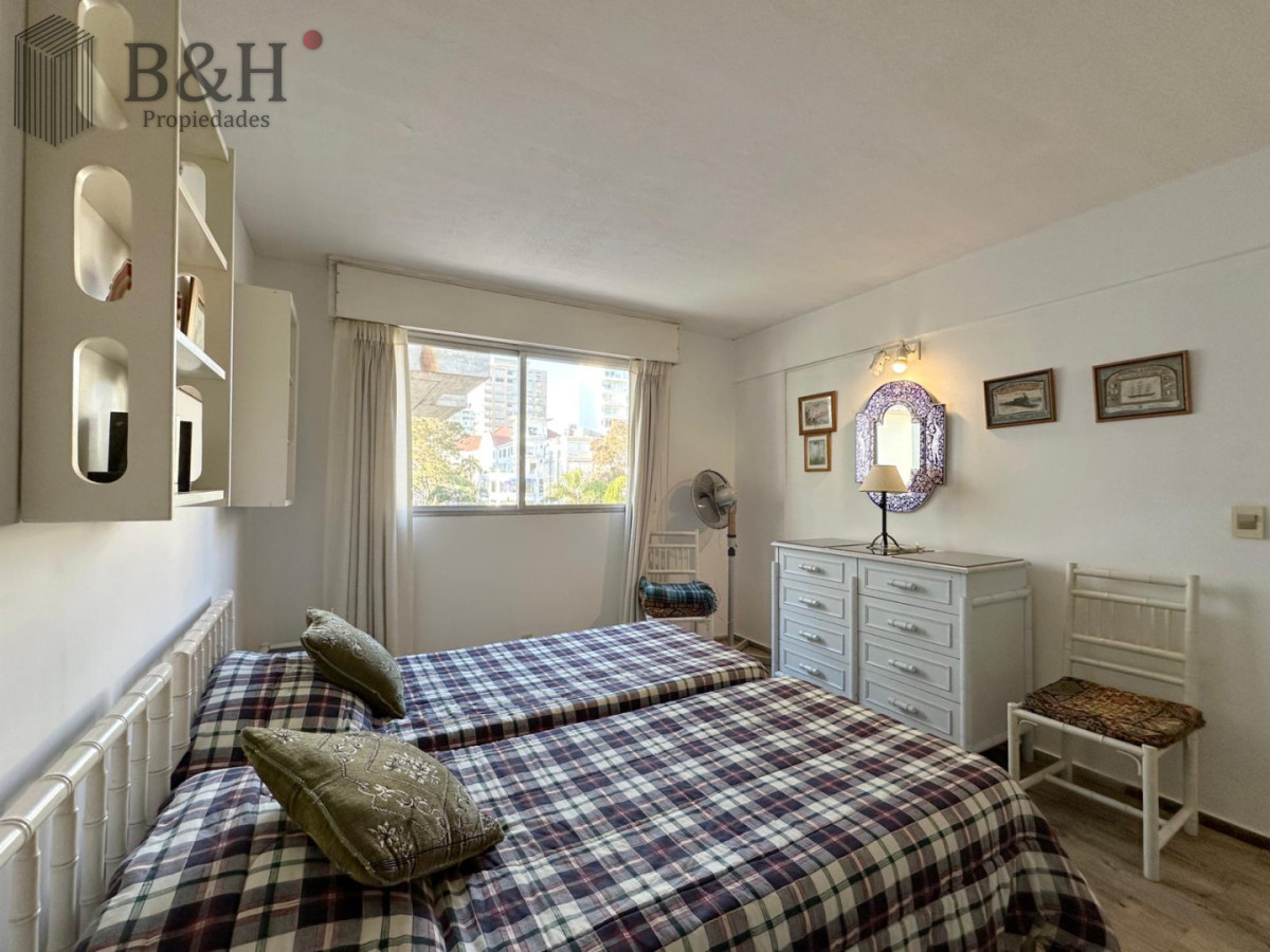 Apartamento ID.2441 - ALQUILER TEMPORARIO DE APARTAMENTO DE 3 DORMITORIOS A METROS DEL PUERTO DE PUNTA DEL ESTE