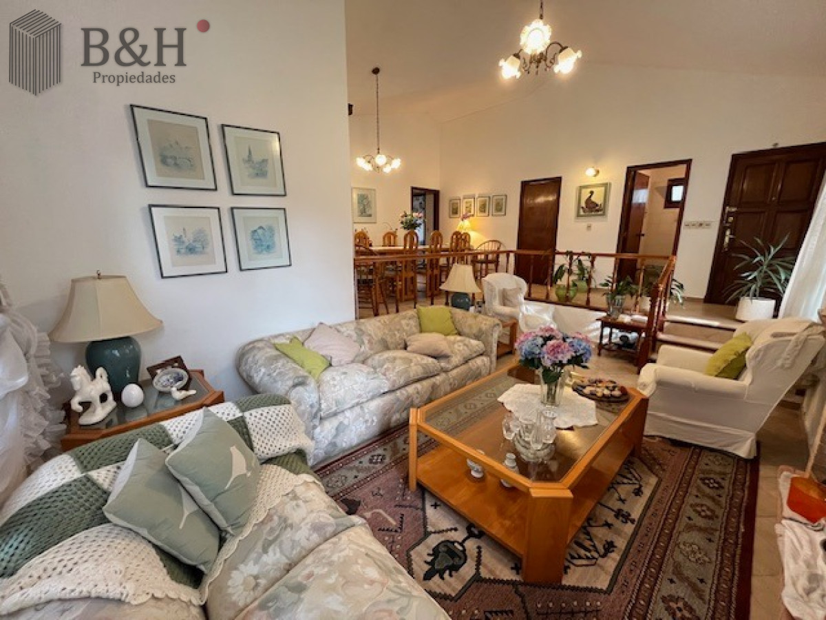 Casa ID.6660 - Casa en venta de 3 dormitorios, Pinares, Punta del Este 
