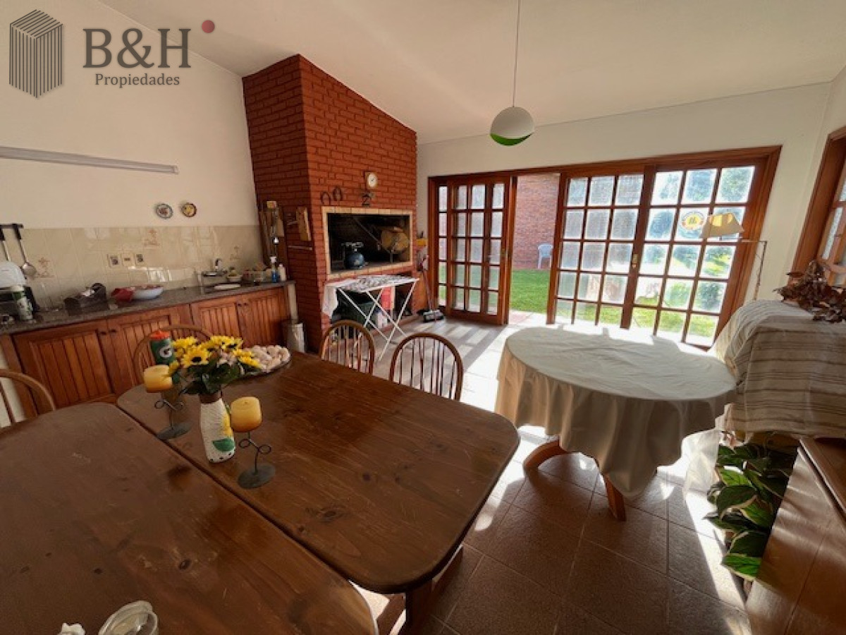 Casa ID.6660 - Casa en venta de 3 dormitorios, Pinares, Punta del Este 