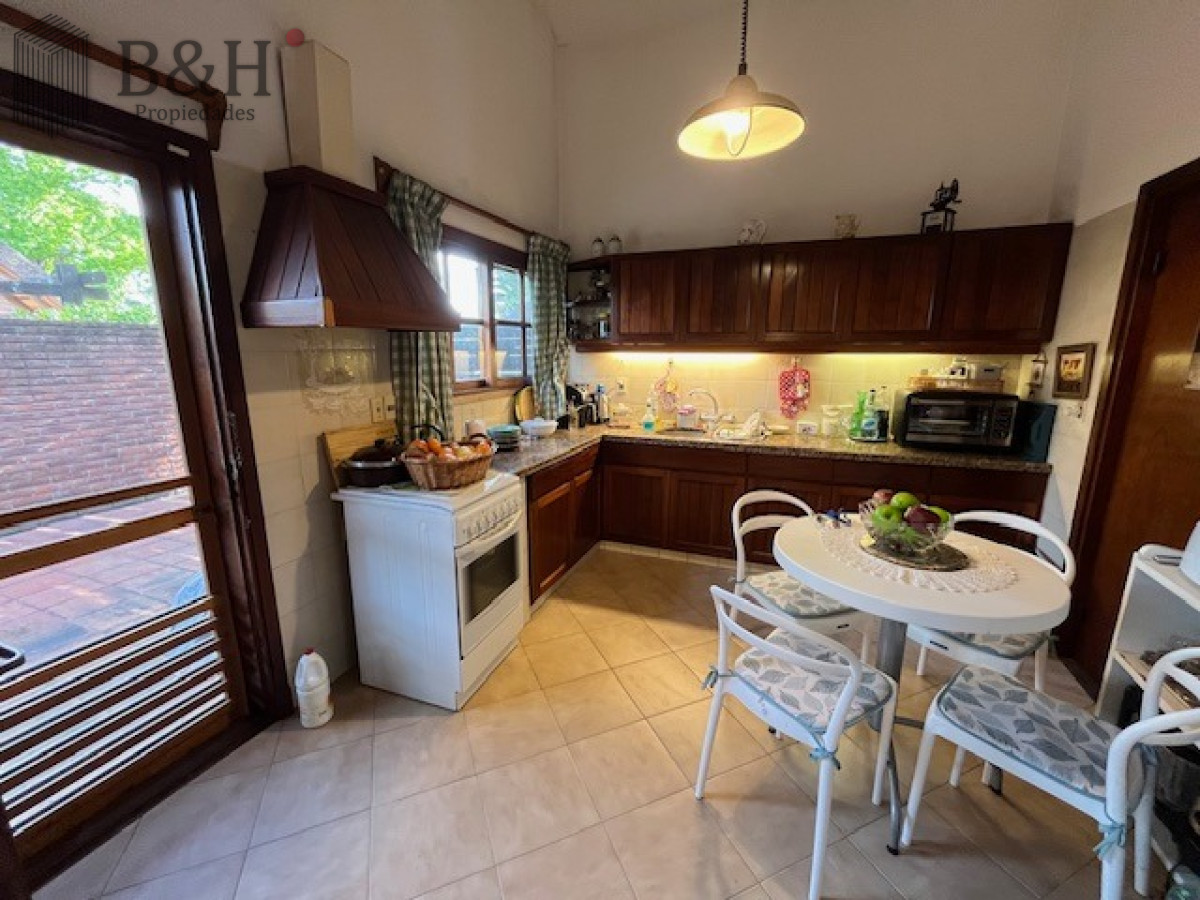 Casa ID.6660 - Casa en venta de 3 dormitorios, Pinares, Punta del Este 