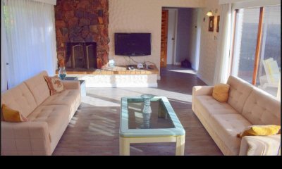 CASA EN VENTA EN ZONA RESINDENCIAL