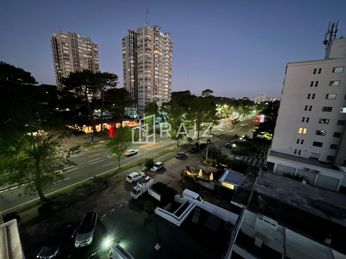 Apartamento ID.8952 - Departamento en venta de 2 dormitorios en Roosevelt, Punta del Este