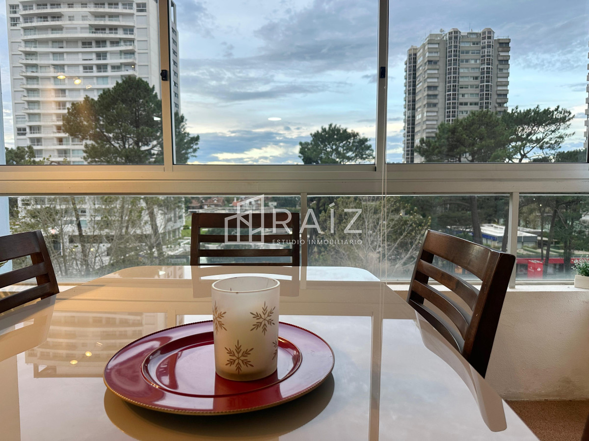 Apartamento ID.8952 - Departamento en venta de 2 dormitorios en Roosevelt, Punta del Este