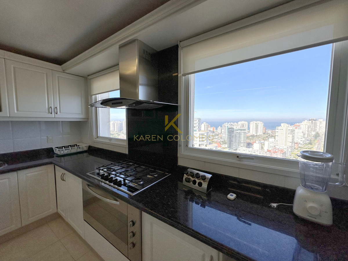 Apartamento ID.21095002 - Hermoso apartamento en venta en Millenium Tower, Punta del Este.
