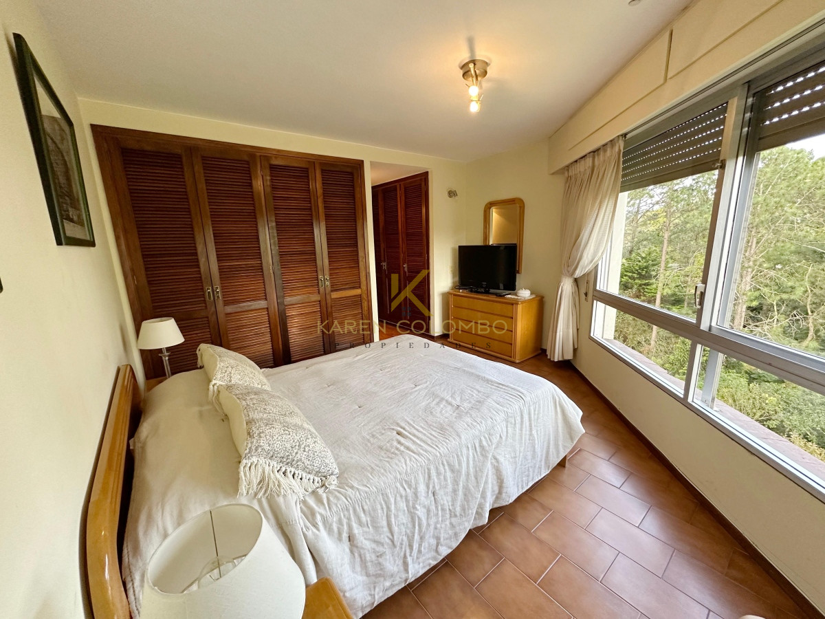 Apartamento ID.21094950 - Departamento de 3 dormitorios mas dependencia de servicio en edificio Bora Bora, Roosevelt Punta del Este