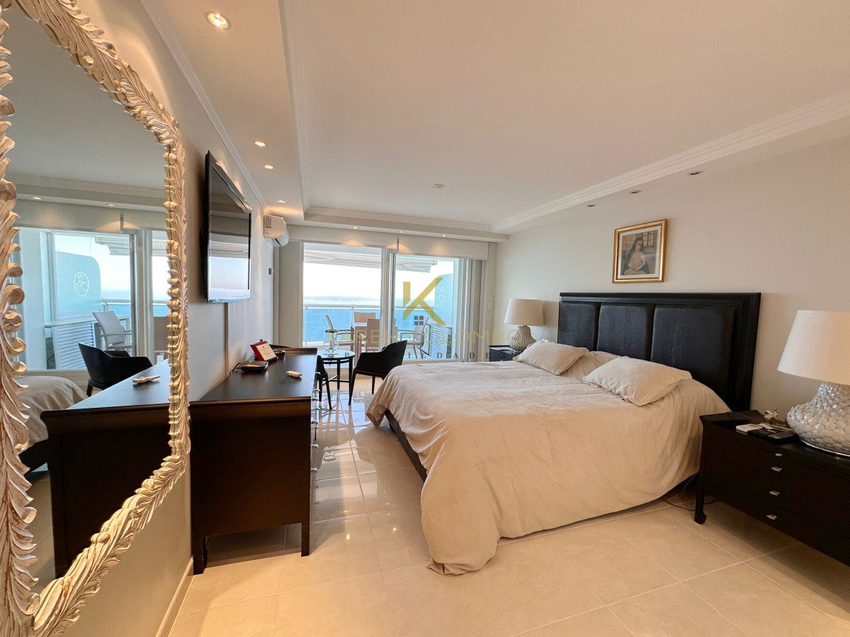 Apartamento ID.21095002 - Hermoso apartamento en venta en Millenium Tower, Punta del Este.