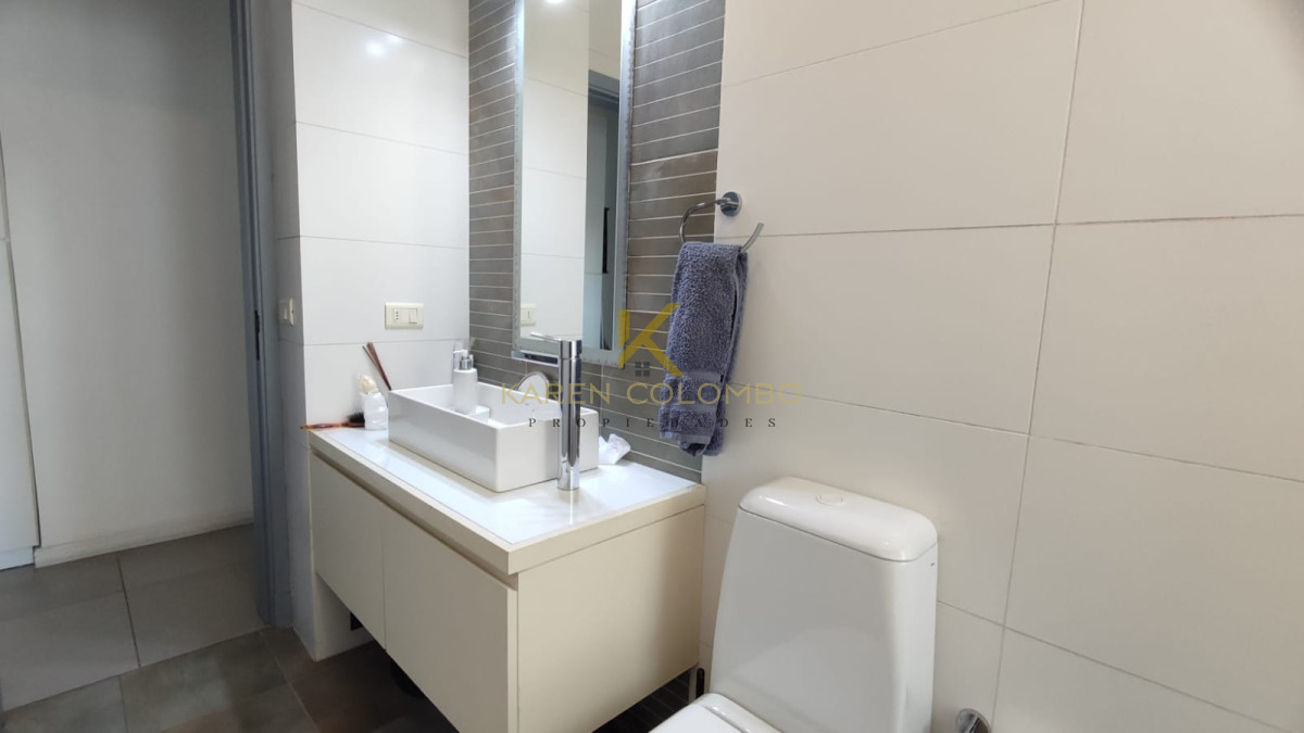 Apartamento ID.21094081 - Departamento En Venta de 2 Dormitorios En Torre Francia Punta Del Este