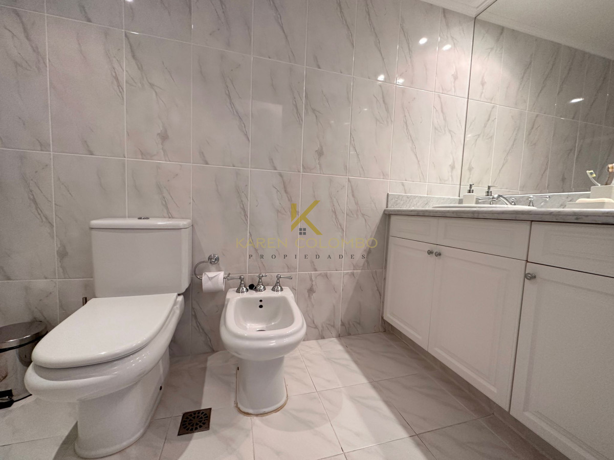 Apartamento ID.21095002 - Hermoso apartamento en venta en Millenium Tower, Punta del Este.