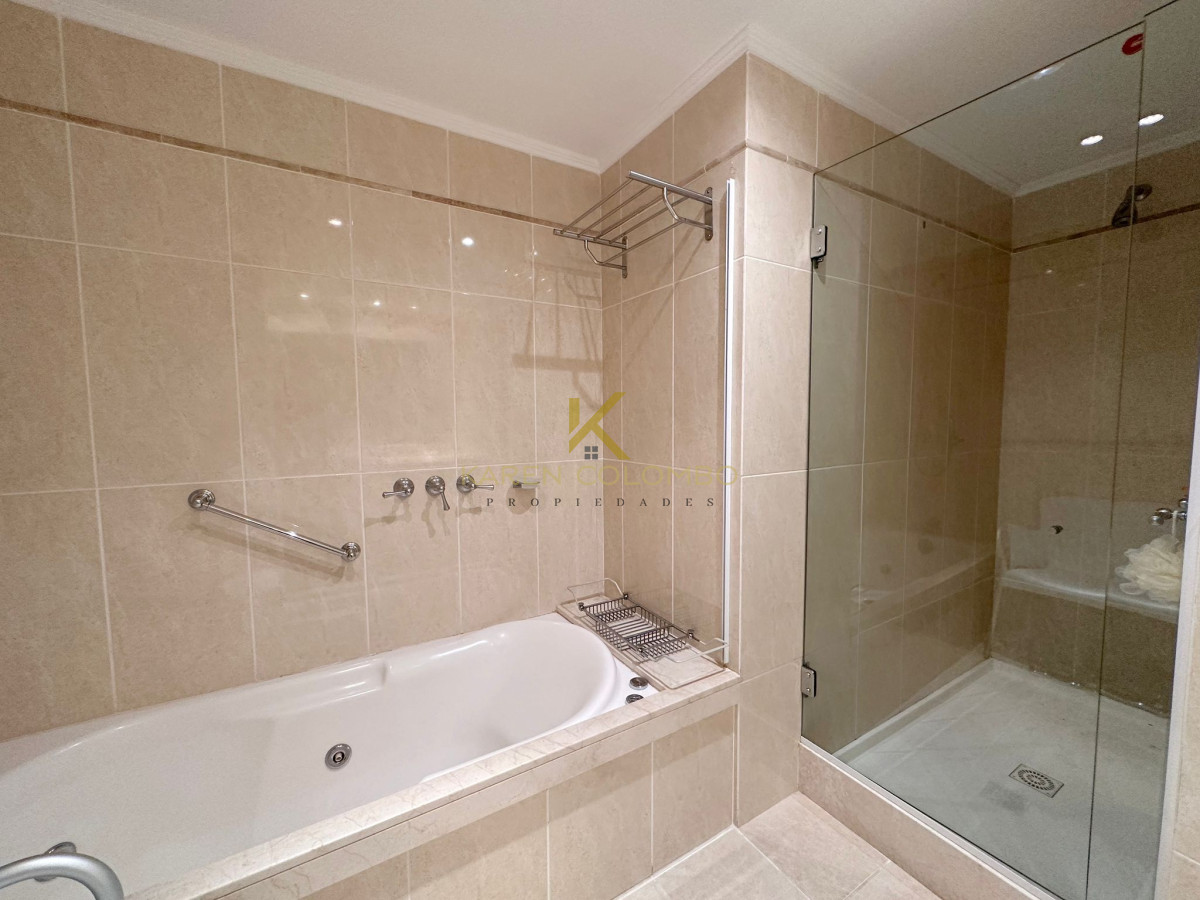 Apartamento ID.21095002 - Hermoso apartamento en venta en Millenium Tower, Punta del Este.