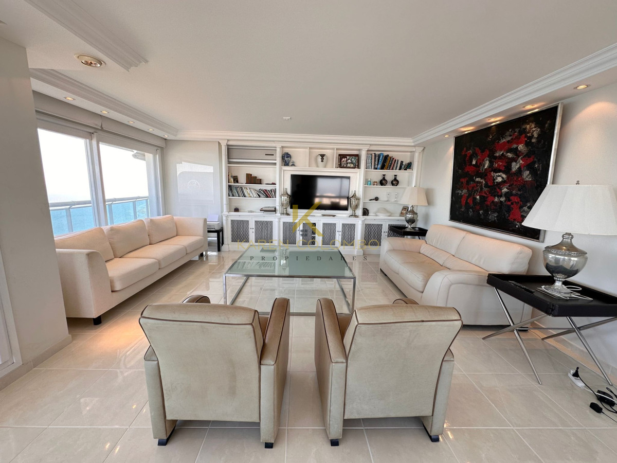 Apartamento ID.21095002 - Hermoso apartamento en venta en Millenium Tower, Punta del Este.