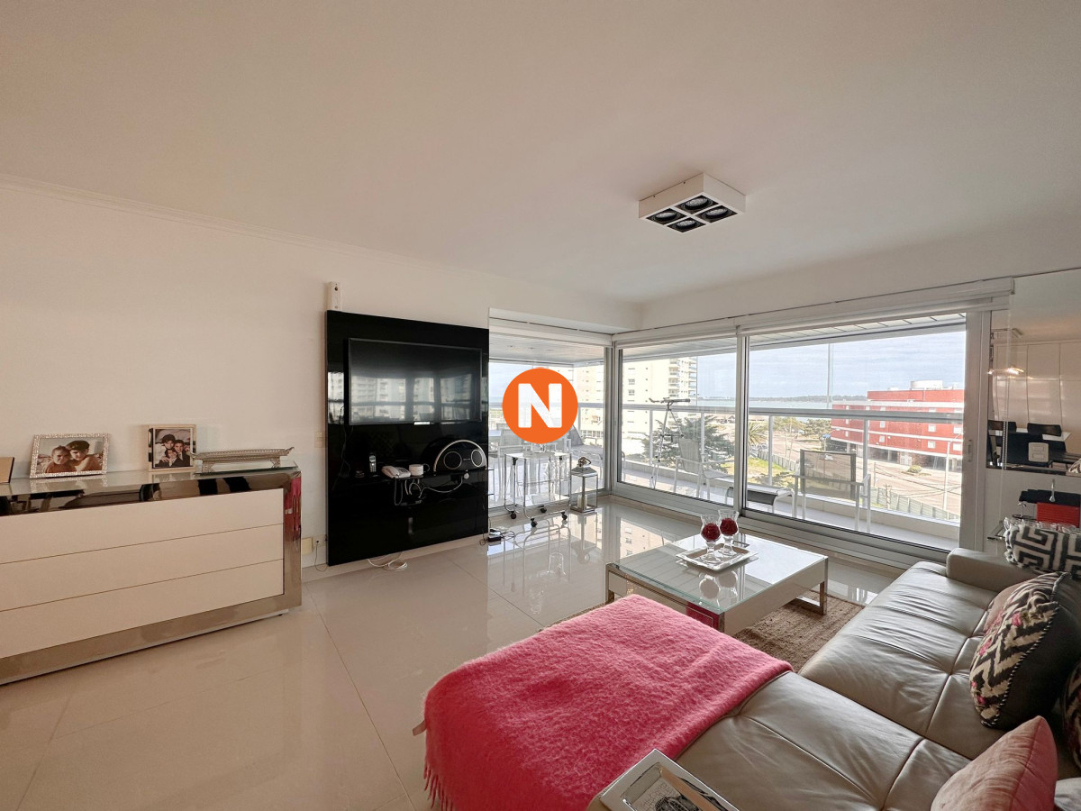 Apartamento Ref.225008 - Apartamento en venta de 3 dormitorios en Miami boulevard I, Punta del Este.