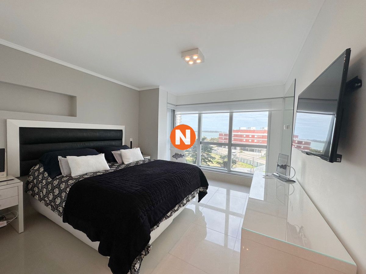 Apartamento Ref.225008 - Apartamento en venta de 3 dormitorios en Miami boulevard I, Punta del Este.