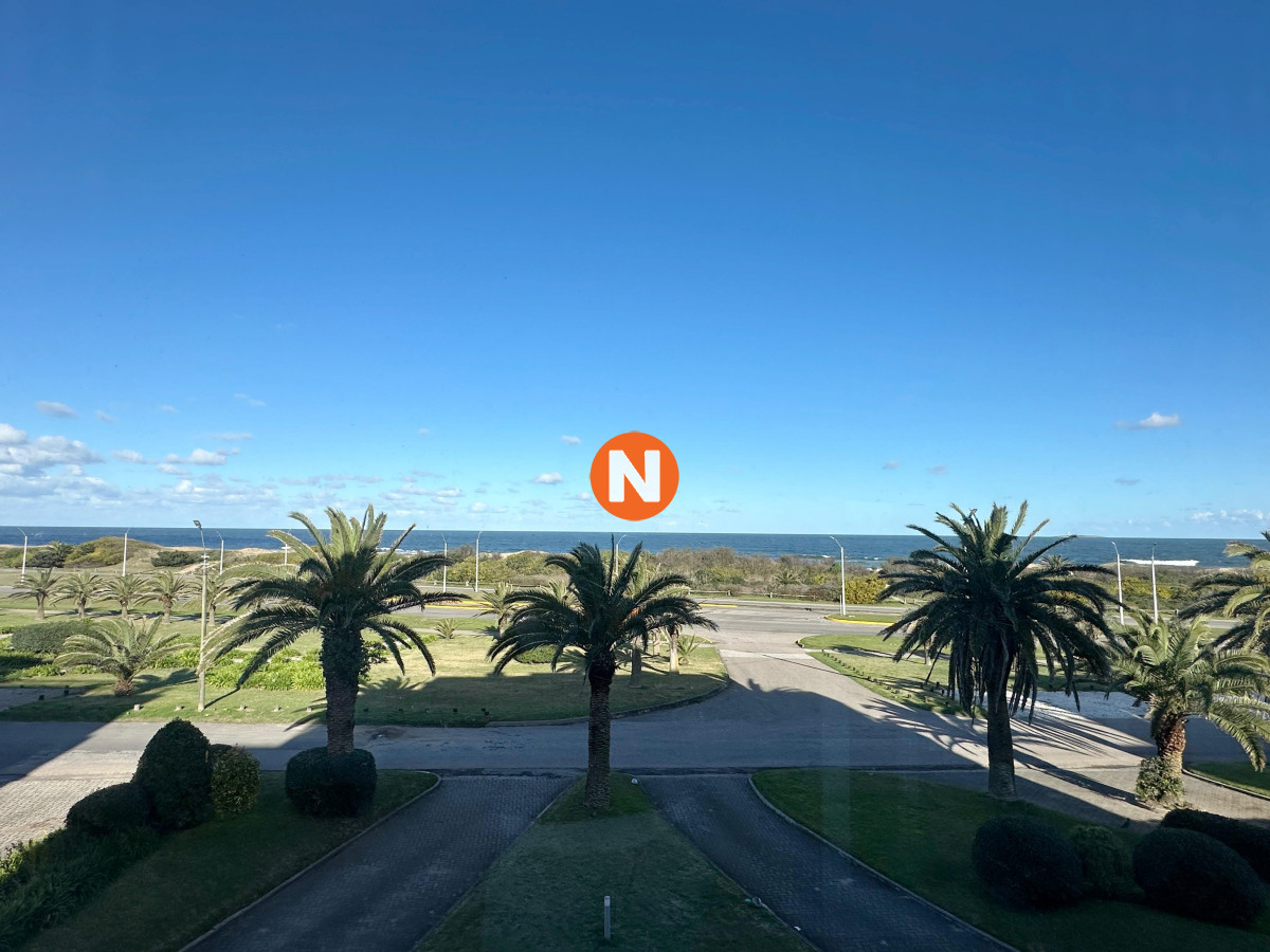 Apartamento Ref.224920 - Departamento en venta de 4 Suites en Playa Brava, Punta del Este