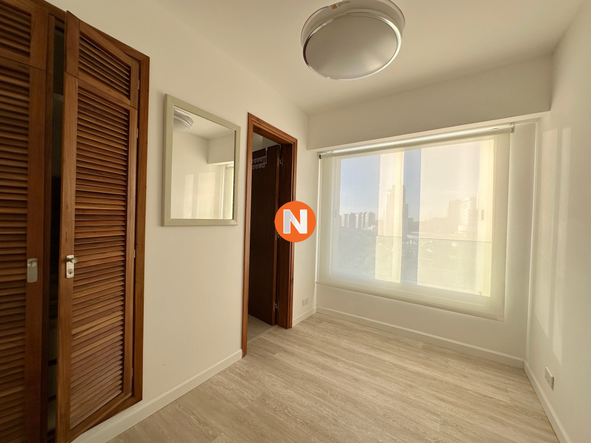 Apartamento Ref.220270 - Espectacular Apartamento Playa Mansa Punta del Este , primera linea 