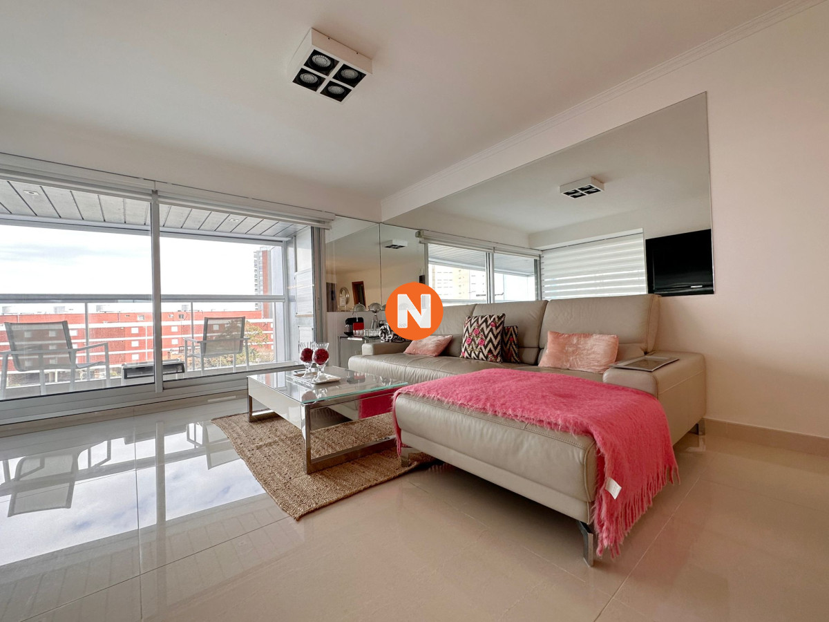 Apartamento Ref.225008 - Apartamento en venta de 3 dormitorios en Miami boulevard I, Punta del Este.